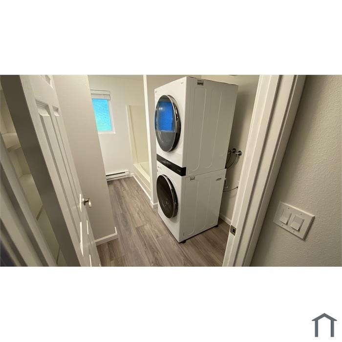 Building Photo - 629 Adele Ave