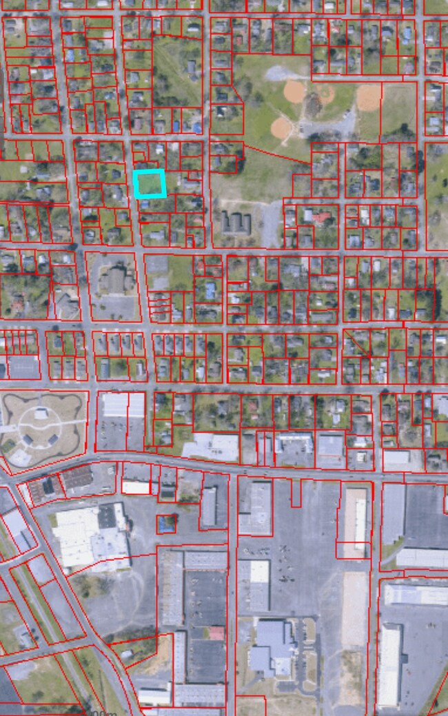 Building Photo - 411 Elm St