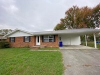 Building Photo - 3 Bedroom 1.5 Bath House