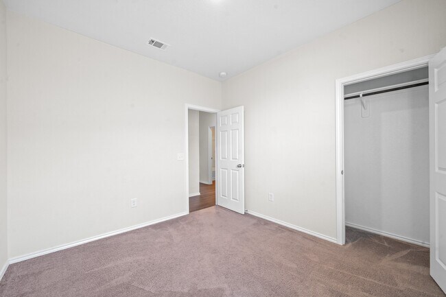 Building Photo - 25919 Llano Knoll Ln