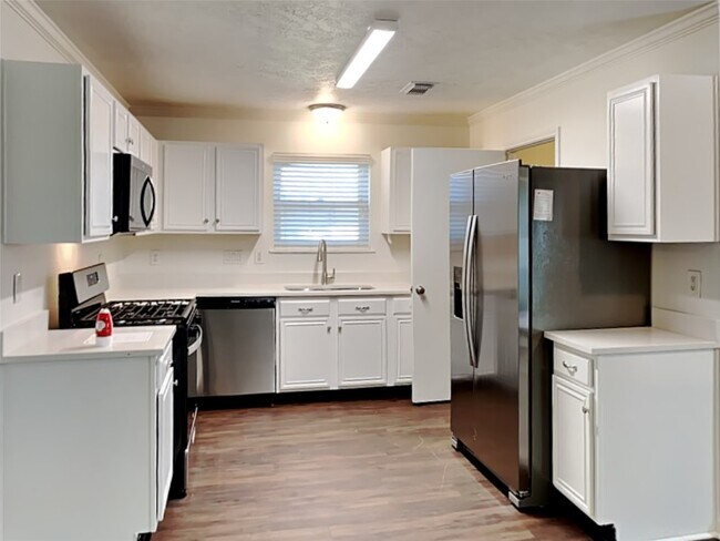 Building Photo - 7007 Durango Dr