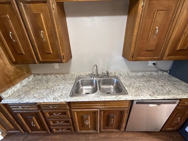 Building Photo - 4776 Buffalo Dr SE