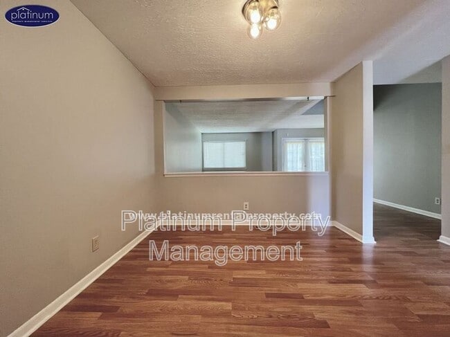 Building Photo - 63 Sandalwood Cir