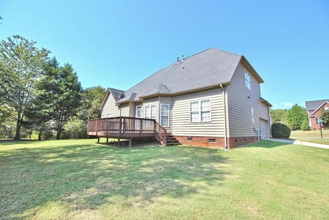 Building Photo - 6000 Abergele Ln