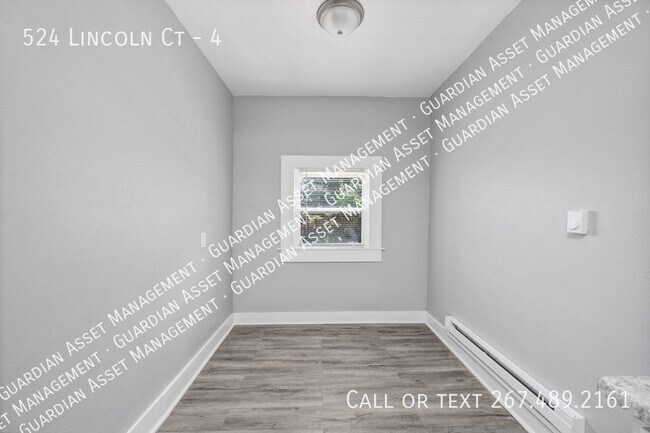 Building Photo - New renovation available to tour now!