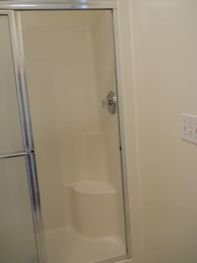 Building Photo - 911 Jasmine Dr