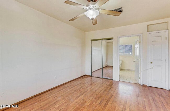 Building Photo - 304 5th St