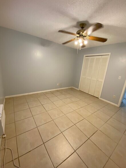 Building Photo - 13795 S Indian River Dr