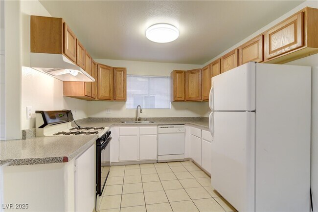 Building Photo - 3961 Rebecca Raiter Ave