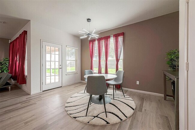 Building Photo - 3042 Crestbrook Bend Ln