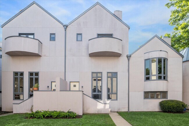 Building Photo - 1393 Arlington St