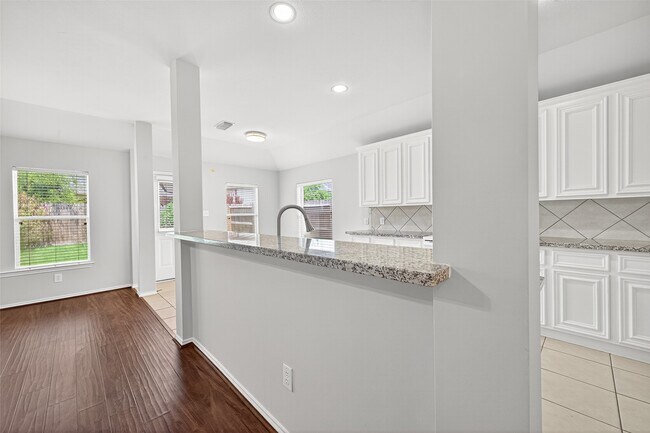 Building Photo - 6114 Barkermist Ln