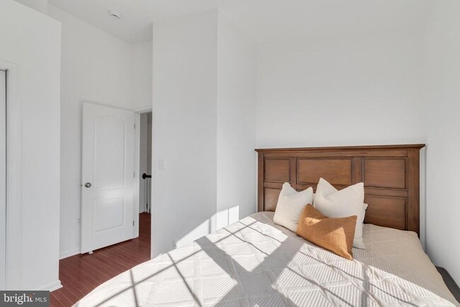 Building Photo - 23149 Flora Mure Dr