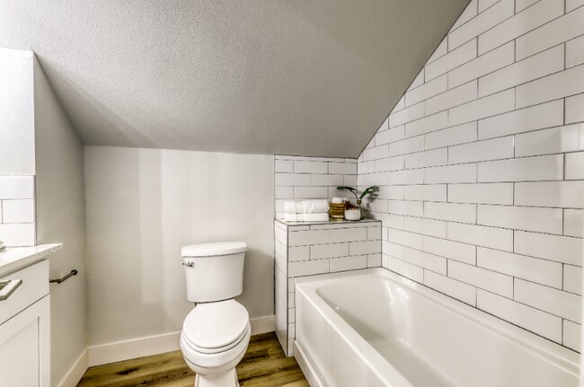 Building Photo - 1525 S Marine Dr