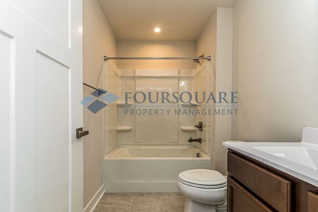 Building Photo - Ranch Home | Open Floor Plan | Attached Garage| Office