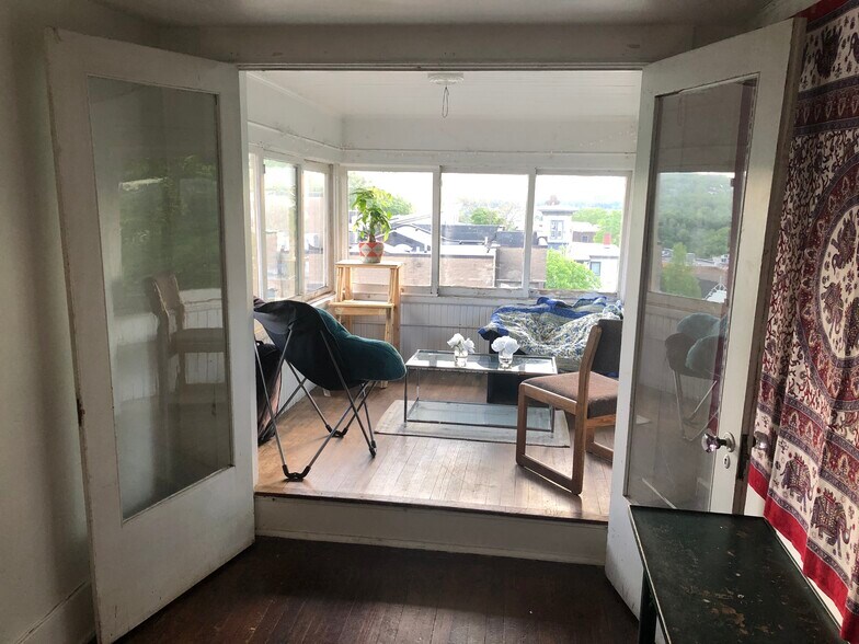 Sunporch - 210 Delaware Ave