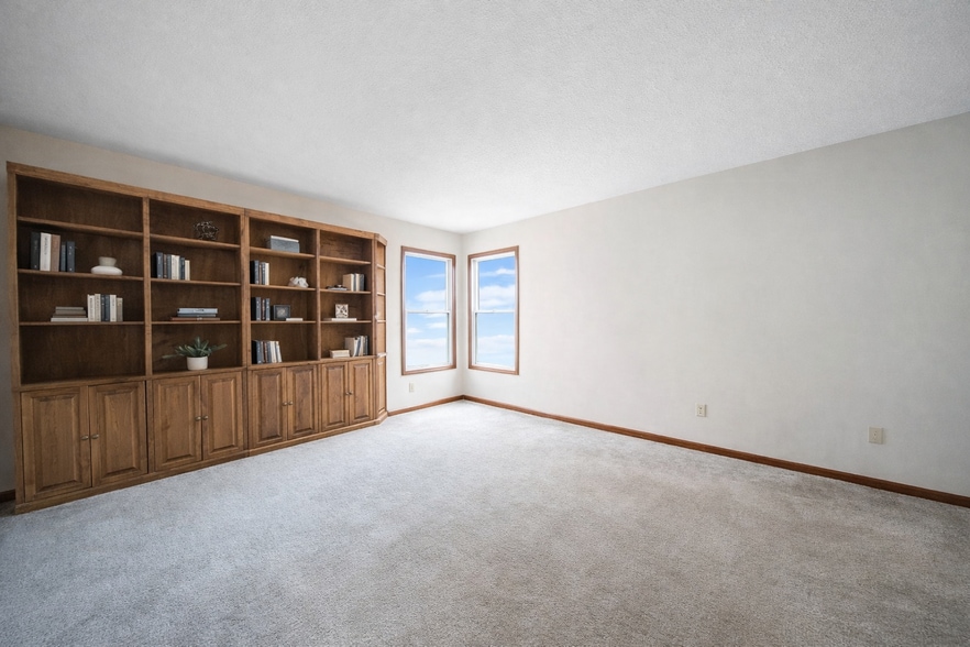 Building Photo - 8602 Smokey Hollow Dr