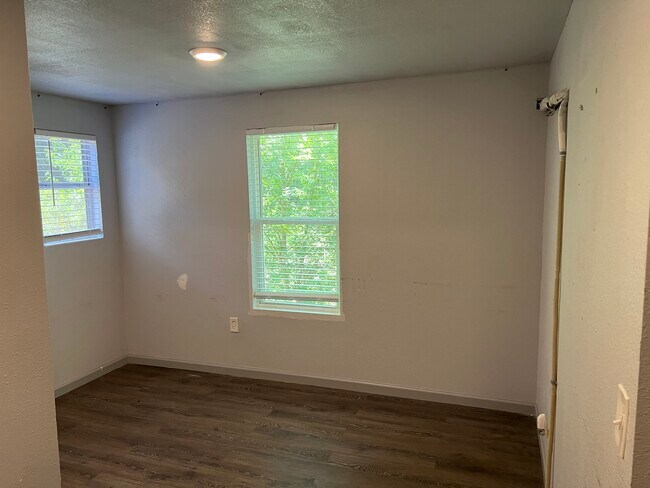 Utility - 610 Williams St