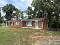 Building Photo - 147 Crooked Ln