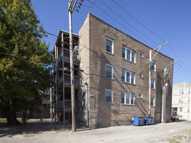 Building Photo - Woodlawn Six