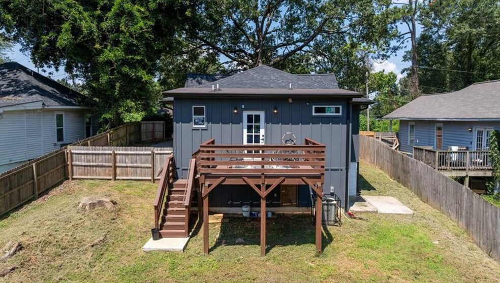 Building Photo - 2352 Herring Rd SW