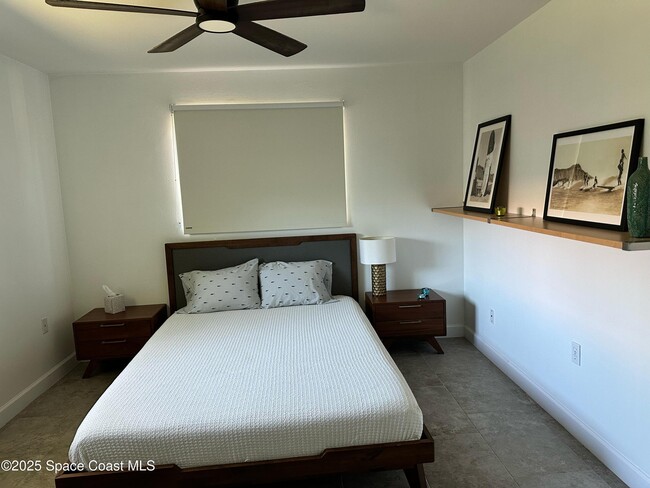 Building Photo - 302 W Osceola Ln