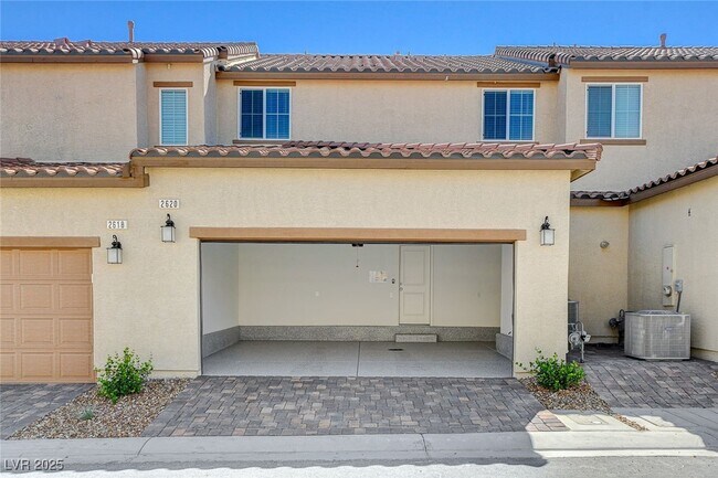 Building Photo - 2620 Ercolano St