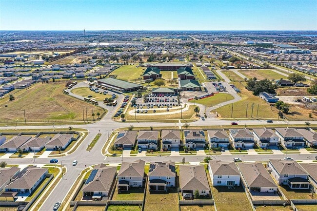 Building Photo - 1123 Sugarwood St