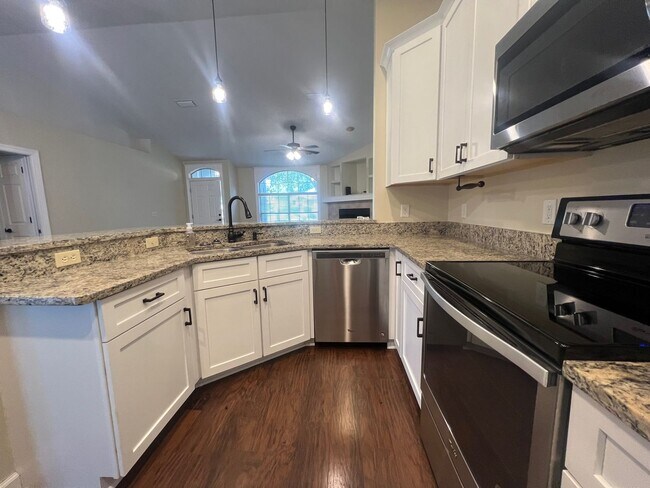 Building Photo - 6202 SW 86th Way