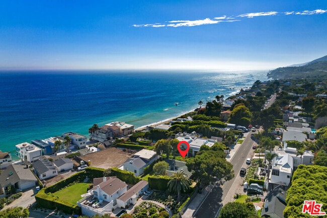 Building Photo - 31562 Broad Beach Rd