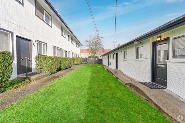 Building Photo - Manhattan Apartments - Normandy Park