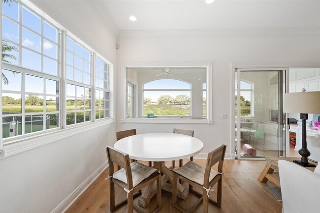 Building Photo - 2377 Golf Brook Dr