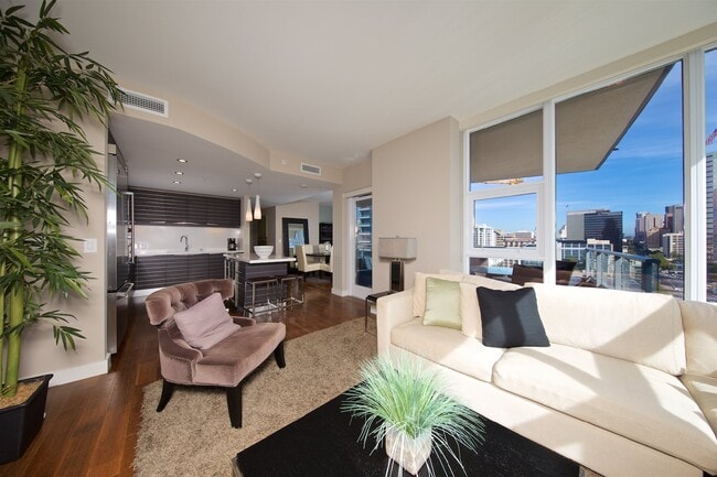 Building Photo - Ultimate Luxury Living: Fully Furnished Co...