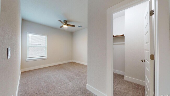 Building Photo - 11526 Hollering Pass