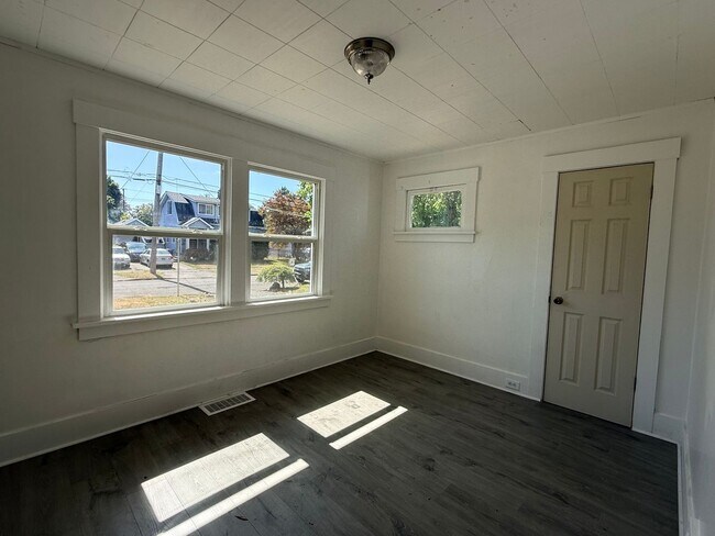 Building Photo - 3601 N Russet St