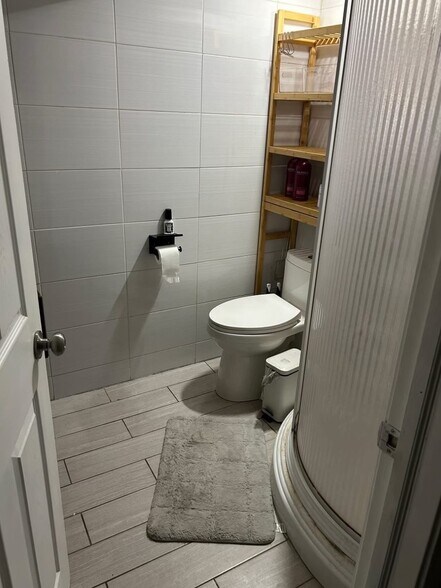 Building Photo - 7 Denby Rd