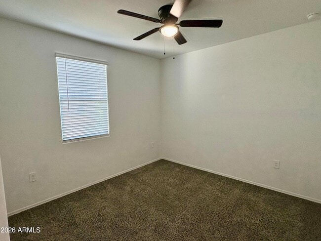 Building Photo - 1575 E Lardner Dr