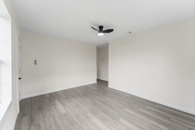 Building Photo - 4715 Engleford St