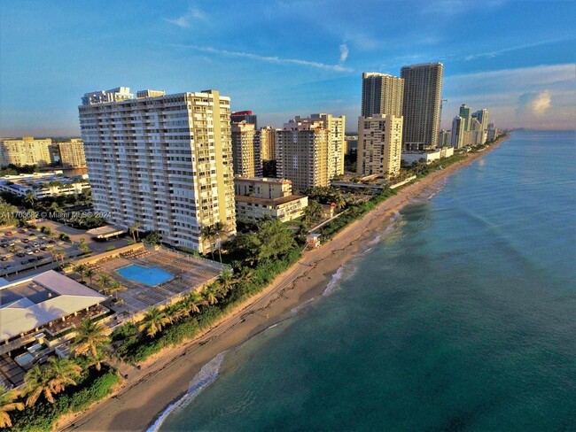 Building Photo - 1950 S Ocean Dr