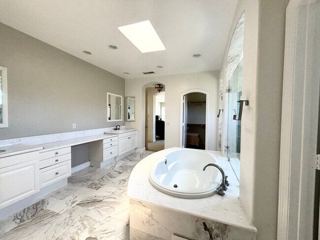 Building Photo - Rare Opportunity - House for Rent in Carmel Valley/ Earlier moving date can be negotiated.