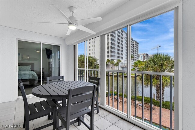 Building Photo - 9101 Vanderbilt Dr