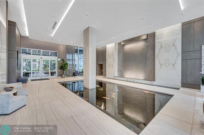 Building Photo - 333 Las Olas Way