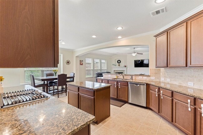 Building Photo - 31070 Timber Bend Ln