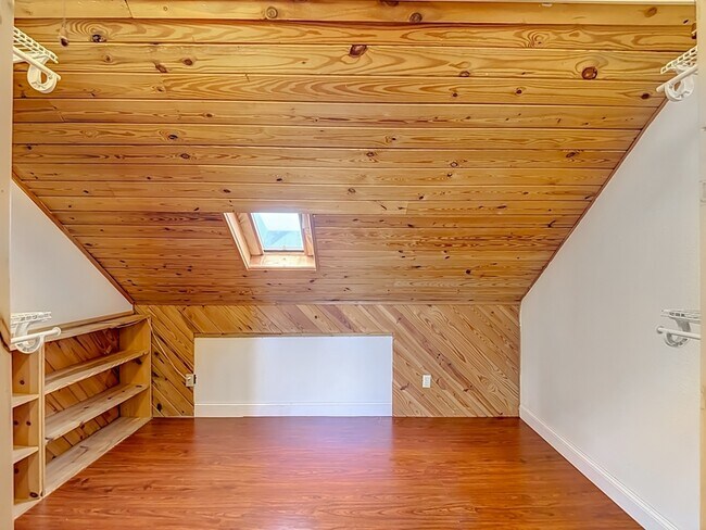 Building Photo - 5602 Ashley Oaks Dr
