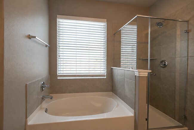 Building Photo - 2507 Galley Ridge Dr