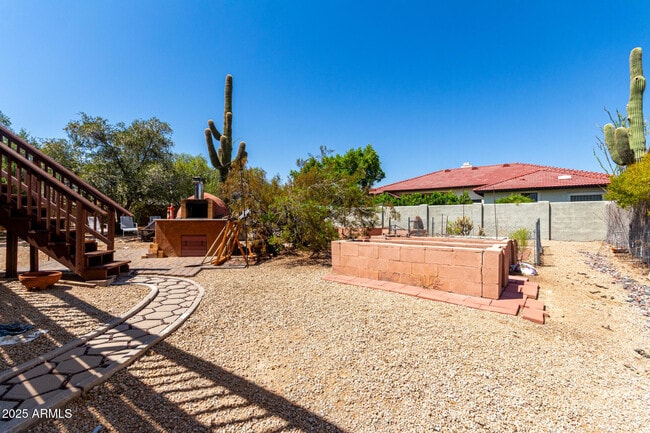 Building Photo - 15604 E Mustang Dr