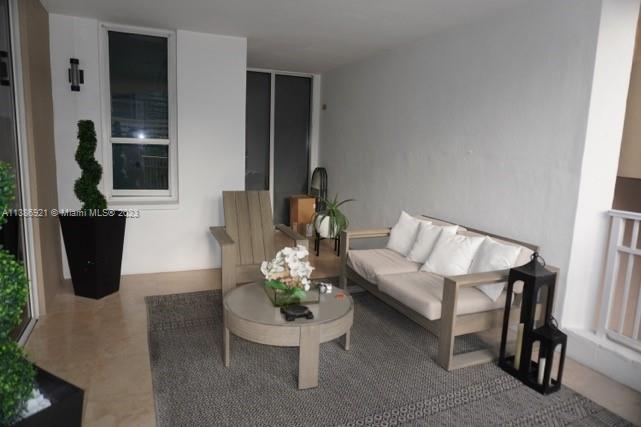 Building Photo - 701 Brickell Key