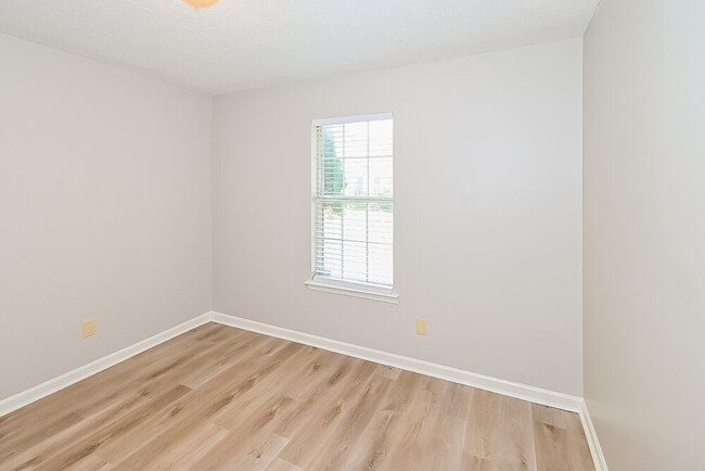 Building Photo - 8400 Kimberly Rose Dr