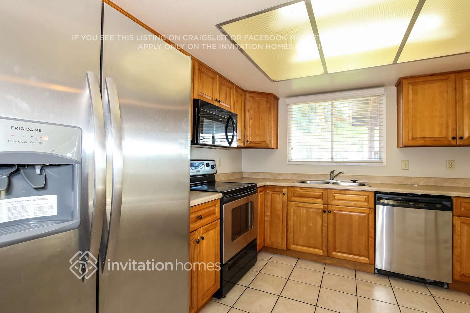 Building Photo - 13802 N 45th Ave