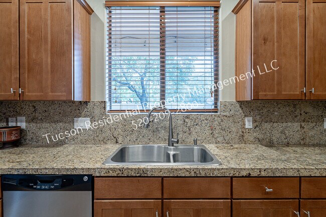 Building Photo - 505 East Calle Amura
